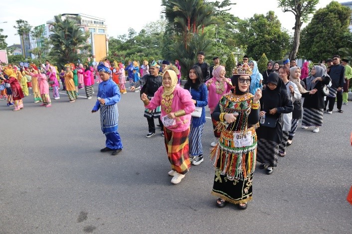 MAHASISWA PPL BKI IAIN PONTIANAK IKUT MEMERIAHKAN HARI JADI KOTA PONTIANAK YANG KE-253 BERSAMA BNN KOTA PONTIANAK